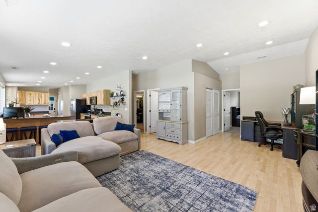 4327 S 900 E, South Ogden, UT 84403