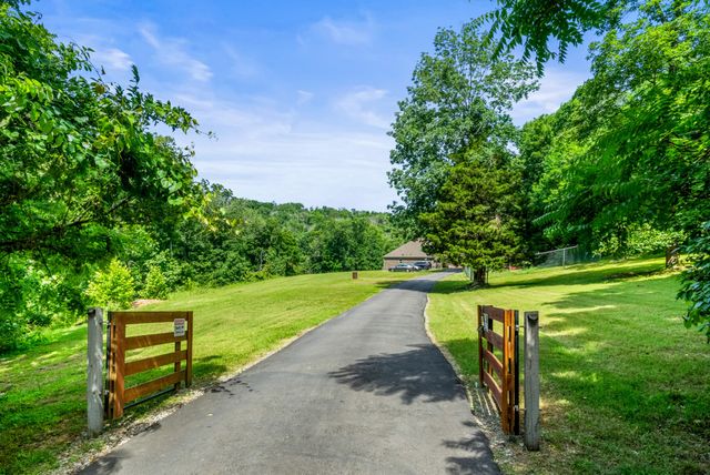 500 Moncrief Ave, Goodlettsville, TN 37072