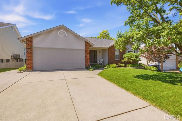 434 Lantana Lane, St Peters, MO 63376