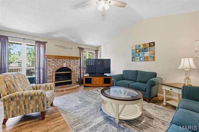 434 Lantana Lane, St Peters, MO 63376