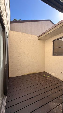 2821 Stoneway Lane A, Fort Pierce, FL 34982