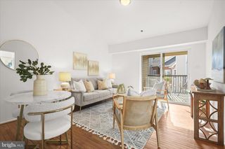 3307 WYNDHAM CIR #4166, Alexandria, VA 22302