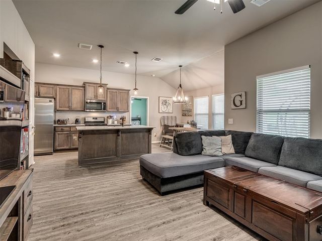 13501 Watson Drive, Piedmont, OK 73078