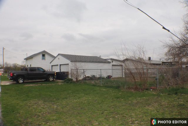 221 Center Avenue, Janesville, WI 53548