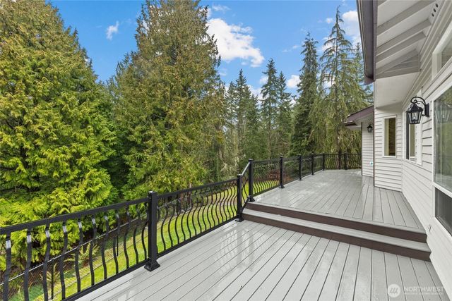 5909 164th Street SW, Lynnwood, WA 98037