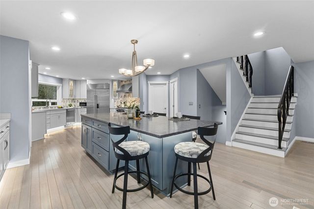 5909 164th Street SW, Lynnwood, WA 98037