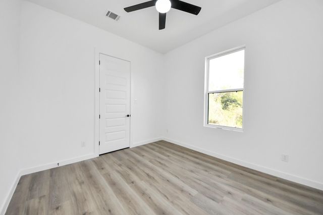 7935 Sunnyhill Street, Houston, TX 77088