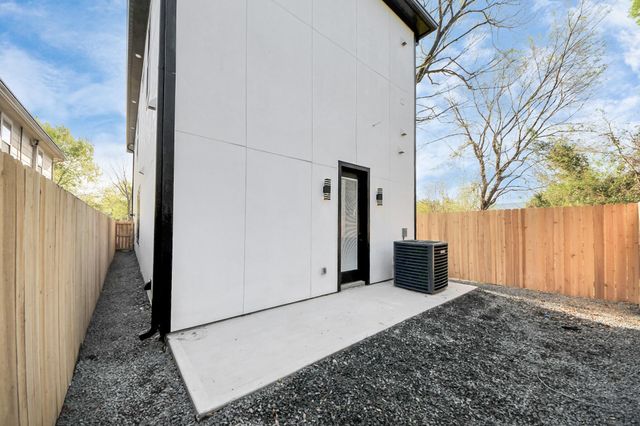 7935 Sunnyhill Street, Houston, TX 77088