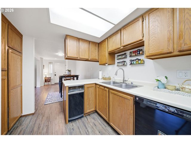 1611 Ne 113TH St 322, Vancouver, WA 98686