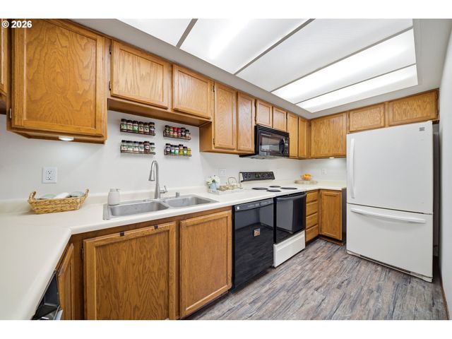 1611 Ne 113TH St 322, Vancouver, WA 98686