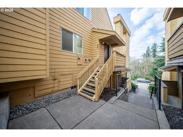 1611 Ne 113TH St 322, Vancouver, WA 98686
