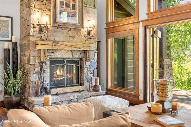 52 Waterdance Way, Sandpoint, ID 83864