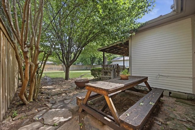 3724 Hilltop Road, Fort Worth, TX 76109