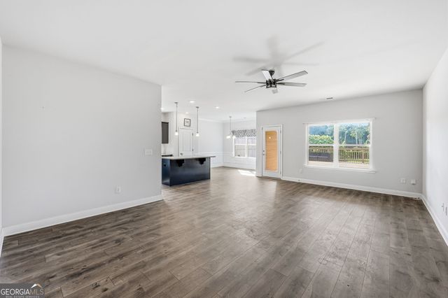 6104 Creekside View Ln, Clermont, GA 30527