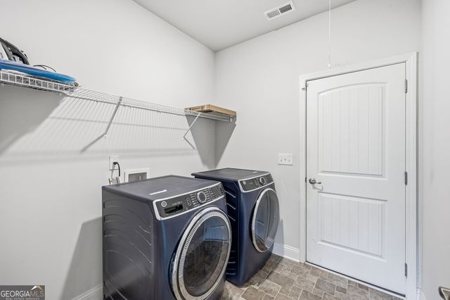 6104 Creekside View Ln, Clermont, GA 30527