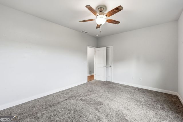 6104 Creekside View Ln, Clermont, GA 30527