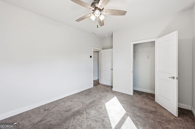 6104 Creekside View Ln, Clermont, GA 30527