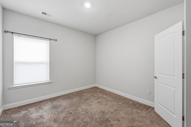 6104 Creekside View Ln, Clermont, GA 30527
