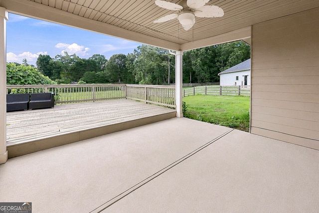 6104 Creekside View Ln, Clermont, GA 30527