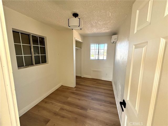 8761 John, Los Angeles, CA 90002