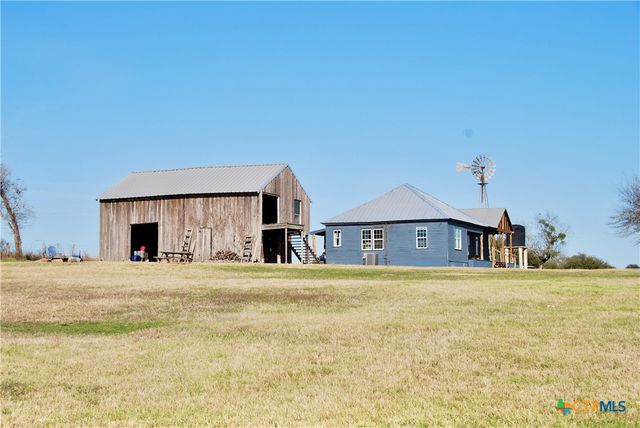 4228 County Road 256, Moulton, TX 77975