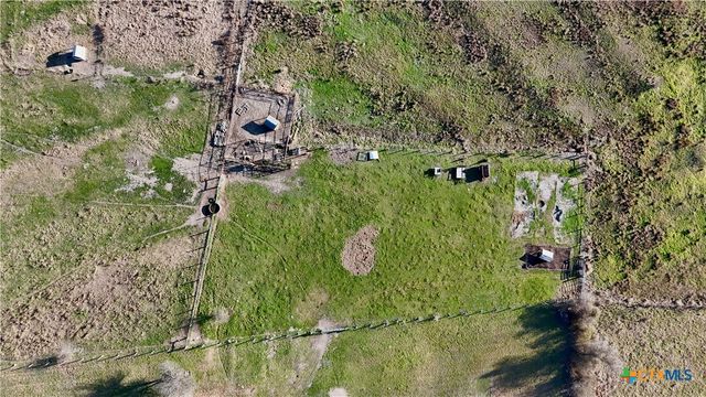 4228 County Road 256, Moulton, TX 77975