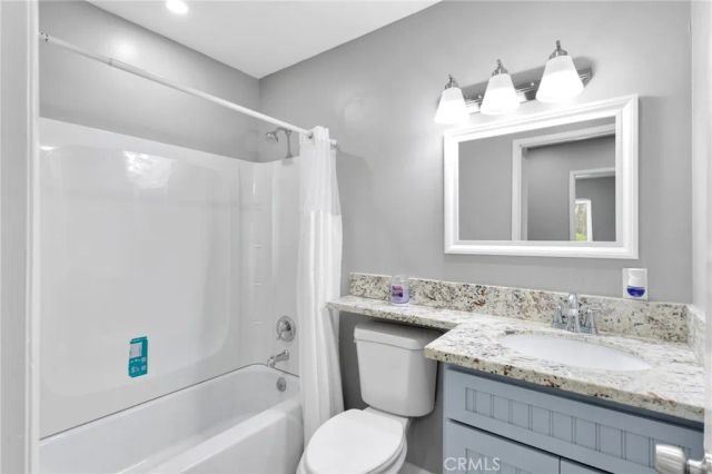 15846 Inyo, Victorville, CA 92395