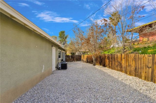 15846 Inyo, Victorville, CA 92395