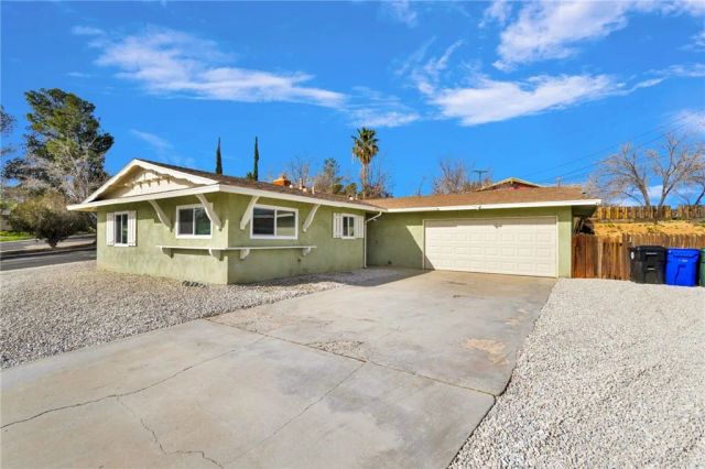 15846 Inyo, Victorville, CA 92395