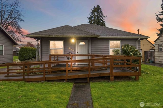 463 26th, Longview, WA 98632