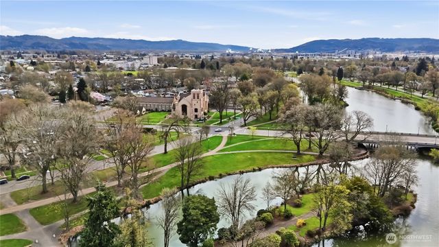 463 26th, Longview, WA 98632