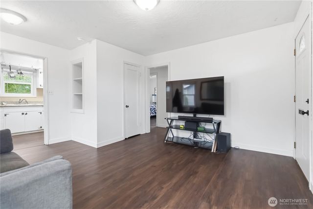 463 26th, Longview, WA 98632