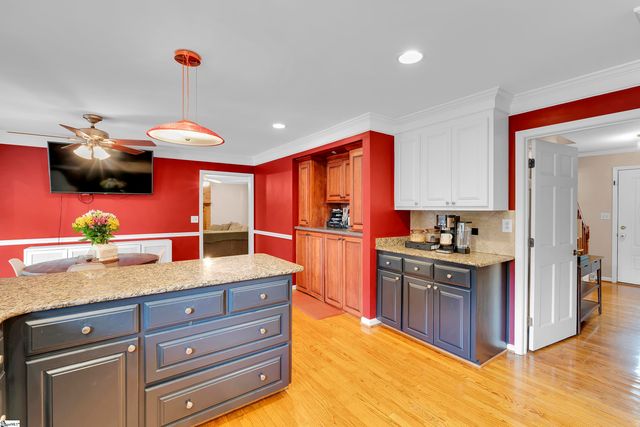 427 Longstreet Drive, Greer, SC 29650