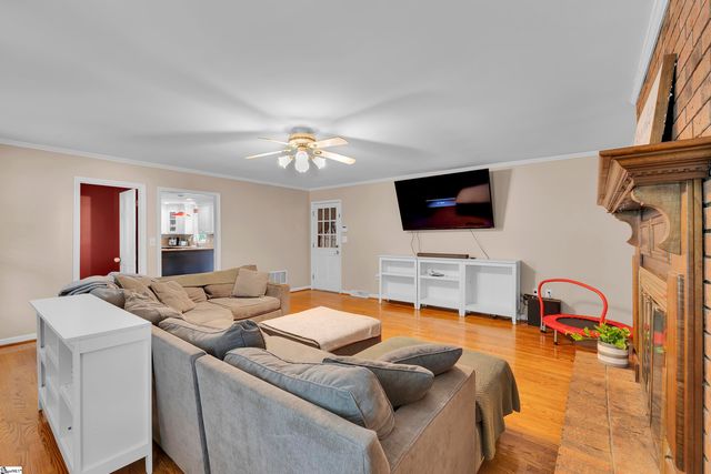427 Longstreet Drive, Greer, SC 29650
