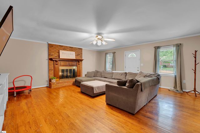 427 Longstreet Drive, Greer, SC 29650