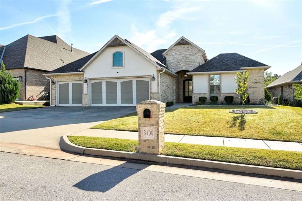 3100 Hunter Crest Drive, Edmond, OK 73034