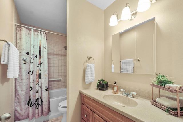 1684 Summertime Drive, El Cajon, CA 92021