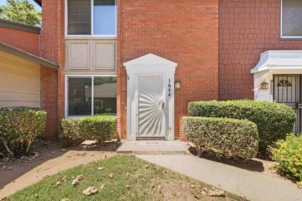 1684 Summertime Drive, El Cajon, CA 92021