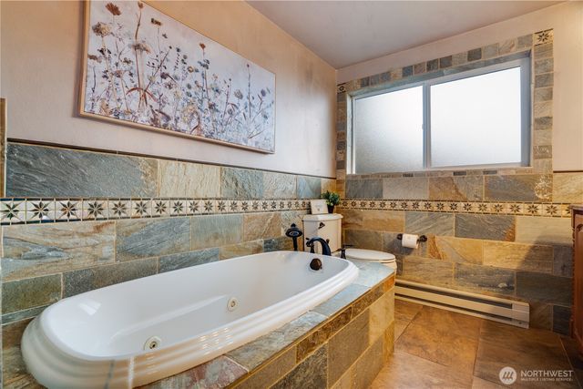 3415 115th Avenue NW, Gig Harbor, WA 98335