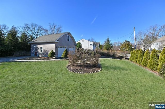 217 Elmwood Avenue, Ho-ho-kus, NJ 07423