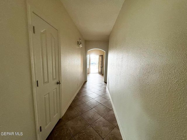 1291 RUSTIC BEND Place, El Paso, TX 79928