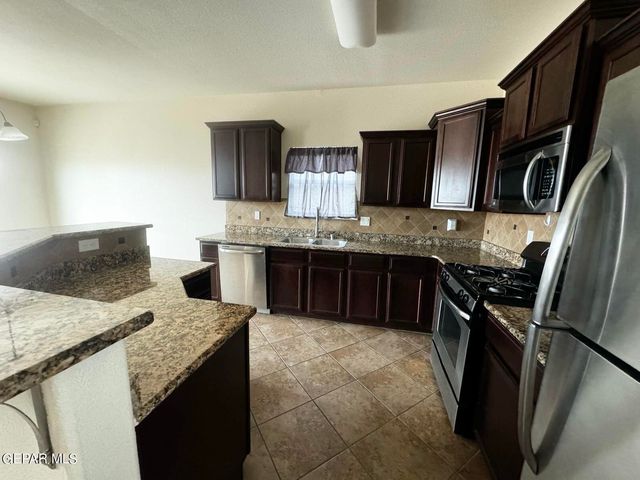 1291 RUSTIC BEND Place, El Paso, TX 79928