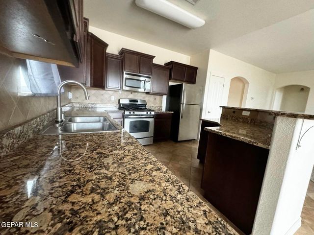 1291 RUSTIC BEND Place, El Paso, TX 79928