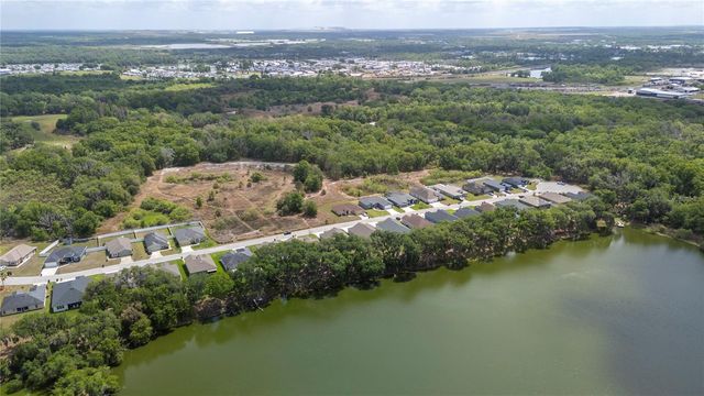 4537 FAIRWAY OAKS DRIVE, Mulberry, FL 33860