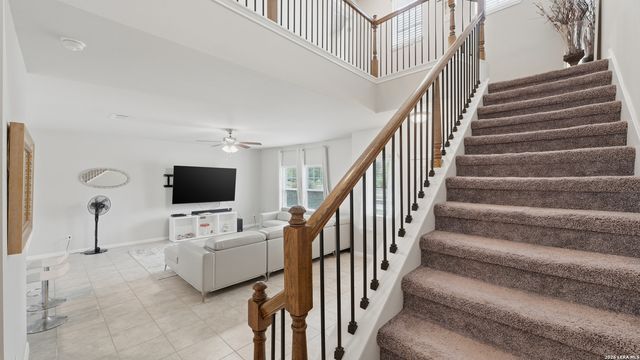 1053 ESPLANADE PKWY, San Marcos, TX 78666