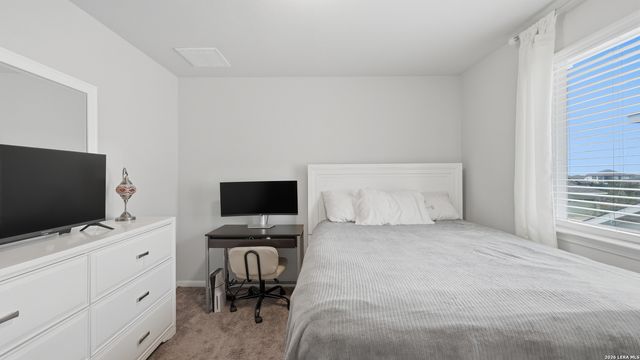 1053 ESPLANADE PKWY, San Marcos, TX 78666