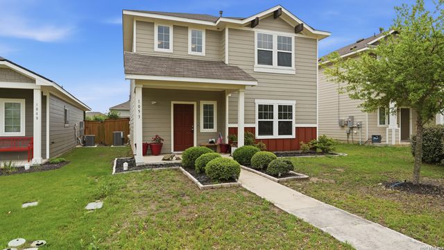 1053 ESPLANADE PKWY, San Marcos, TX 78666