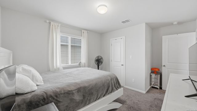 1053 ESPLANADE PKWY, San Marcos, TX 78666