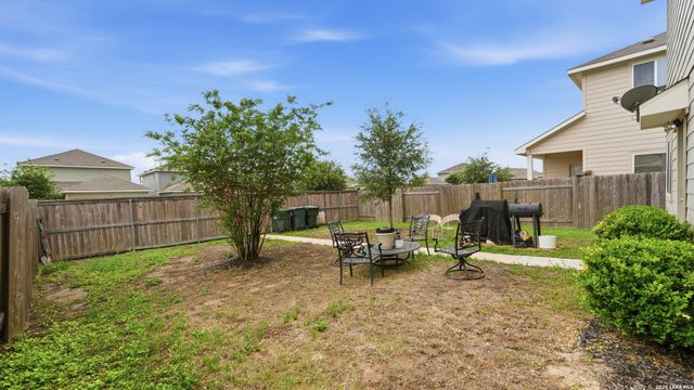 1053 ESPLANADE PKWY, San Marcos, TX 78666