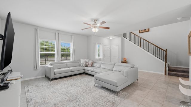 1053 ESPLANADE PKWY, San Marcos, TX 78666